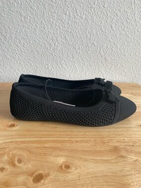 Women’s AEROSOLES Black Knit Ballet Flats with Bow Accent